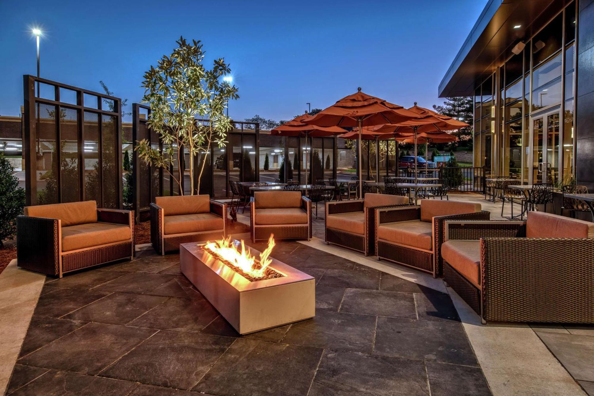 Hotel Hilton Franklin Cool Springs Exterior foto